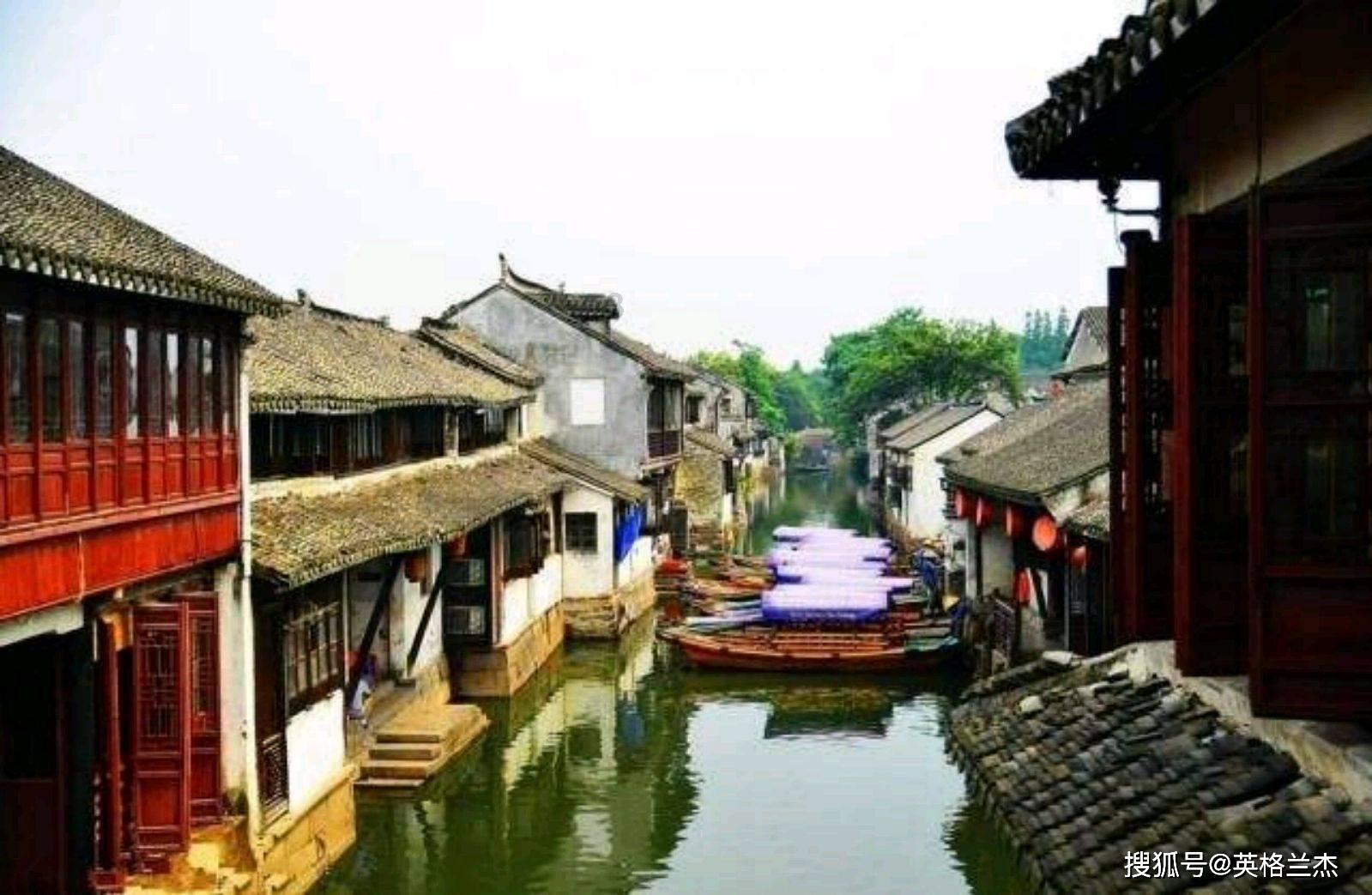 小兵吃了核弹研究员的配餐意外身亡，竟是潜伏的特务在肉中下毒